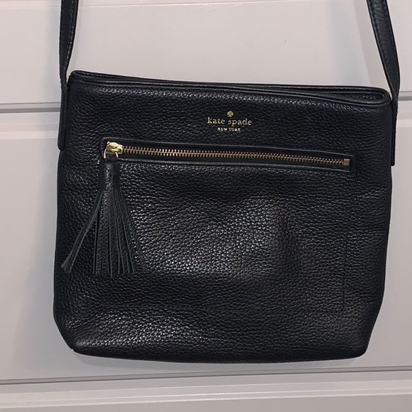 kate spade black cross body with tassel zipper - Picture 1 of 3